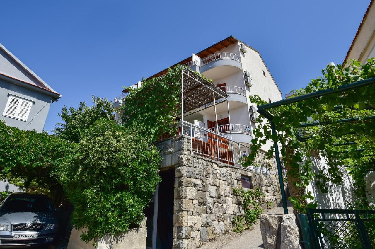 Apartment Mate Makarska