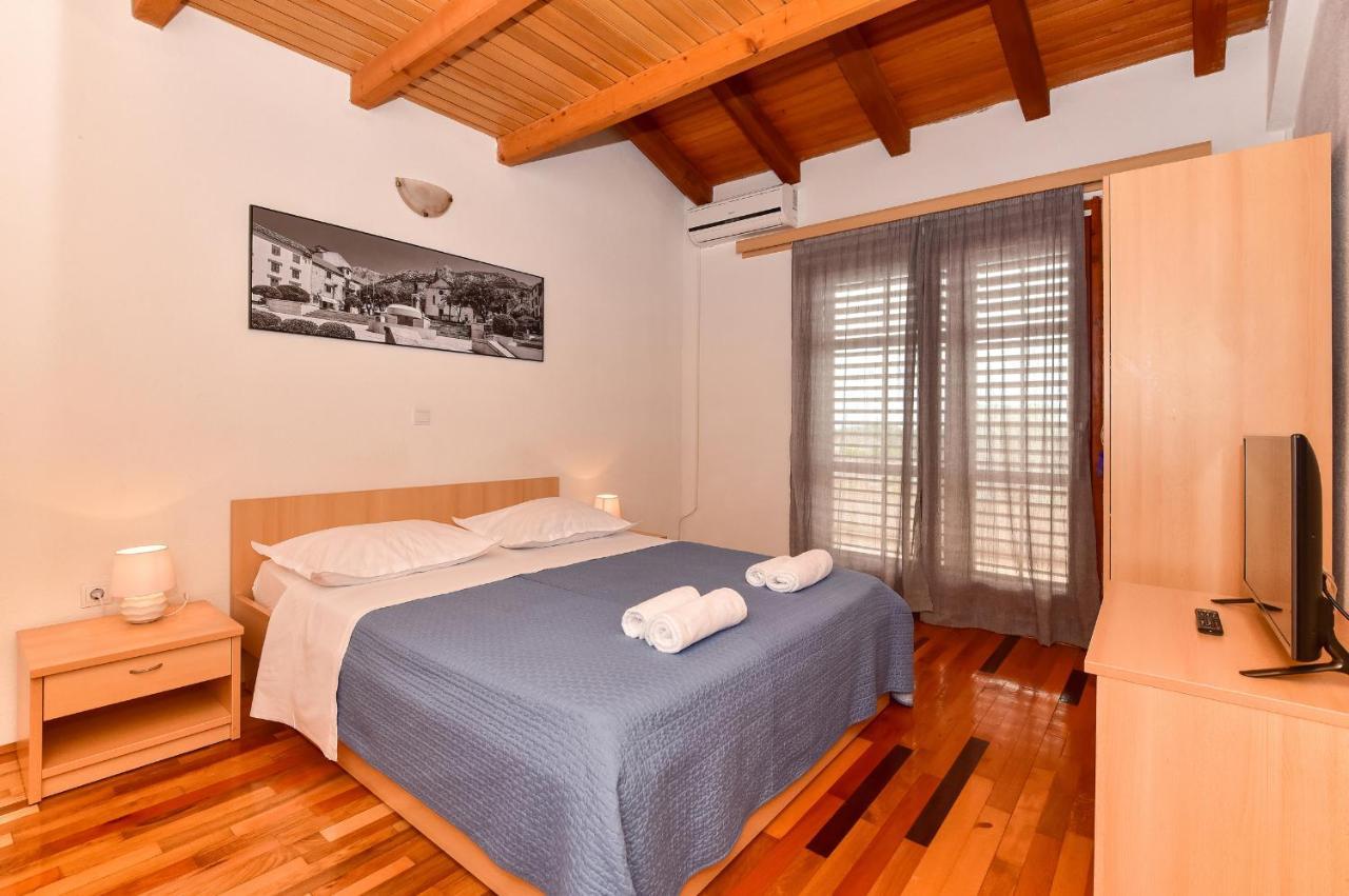 Mate Apartment