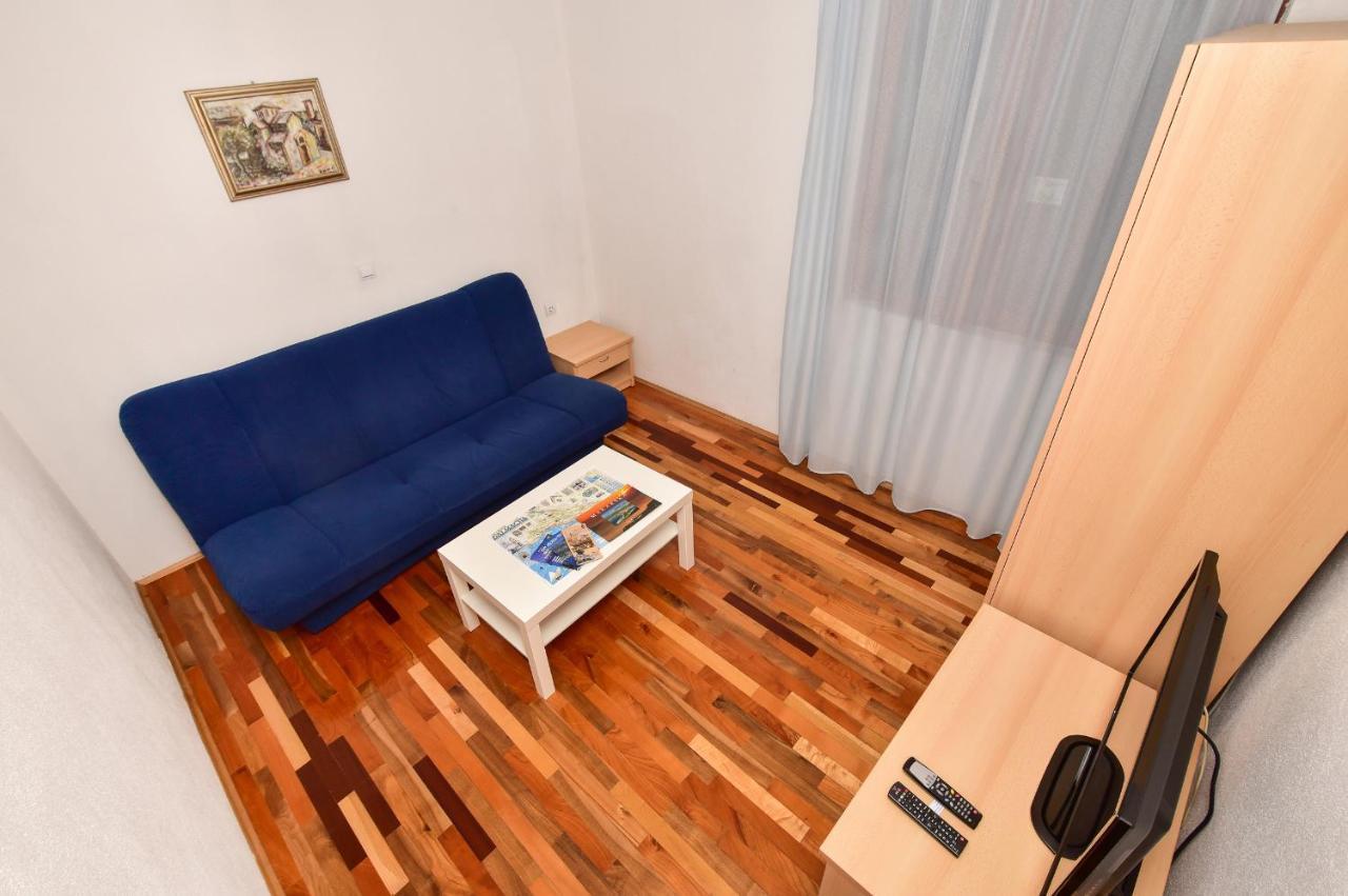 Mate Apartment *